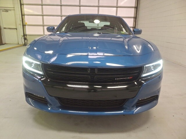 2022 Dodge Charger SXT photo 2