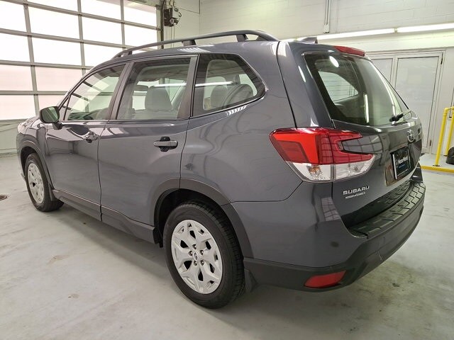 2022 Subaru Forester Base photo 4