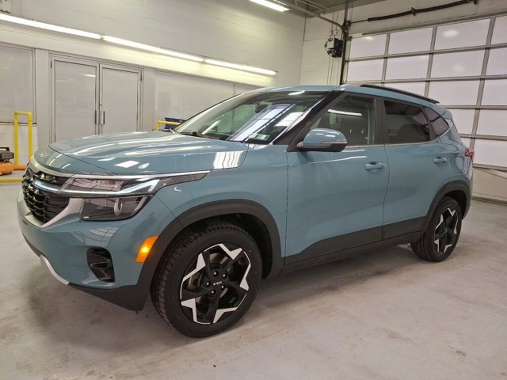 Used 2024 Kia Seltos EX SUV