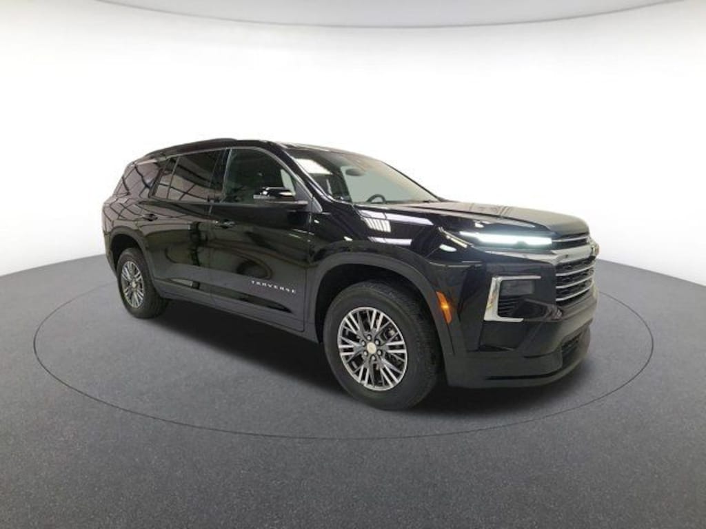 Used 2026 Chevrolet Traverse LT SUV
