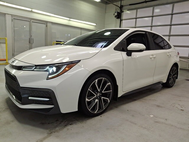 2020 Toyota Corolla SE photo 3