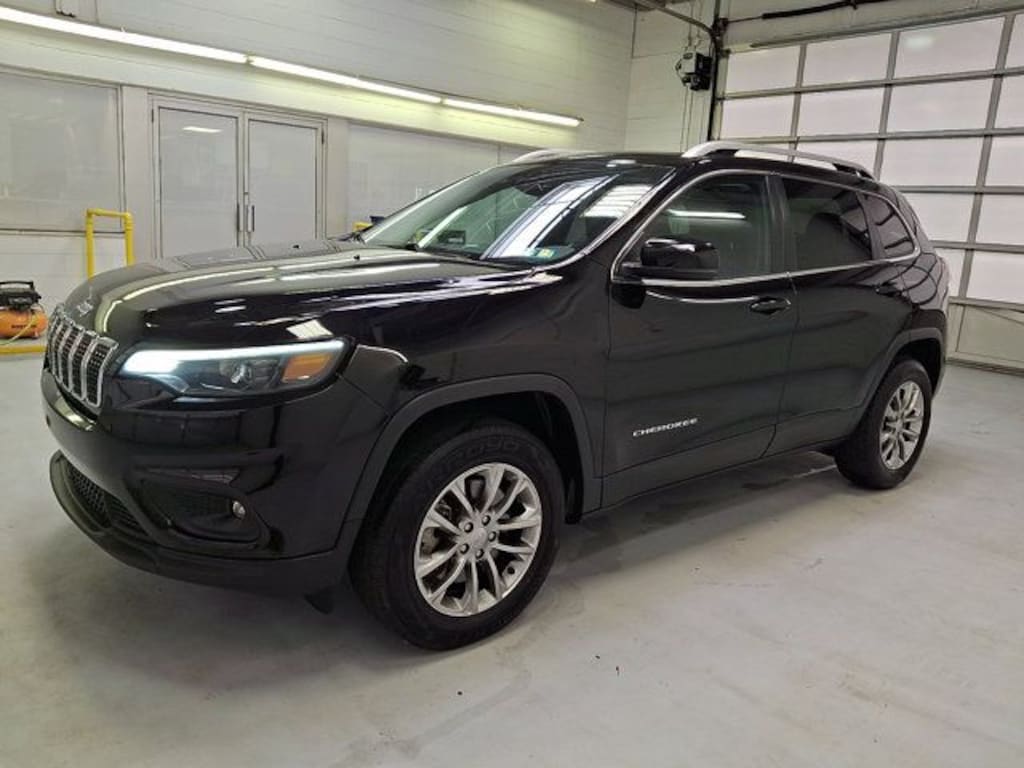 Used 2021 Jeep Cherokee Latitude Plus SUV