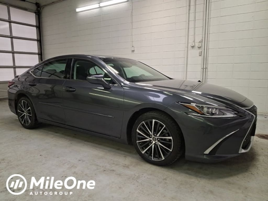 Used 2022 Lexus ES 350 Sedan