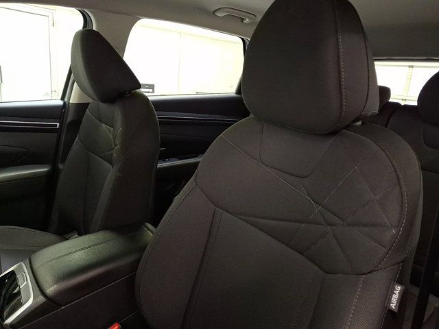2024 Hyundai Tucson SE - Photo 14