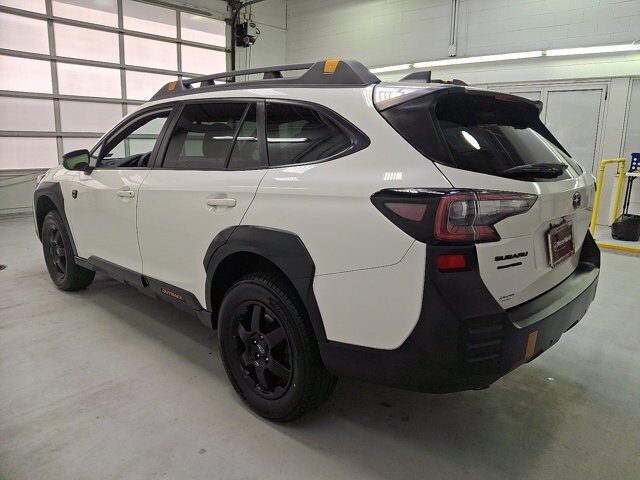 2023 Subaru Outback Wilderness photo 3