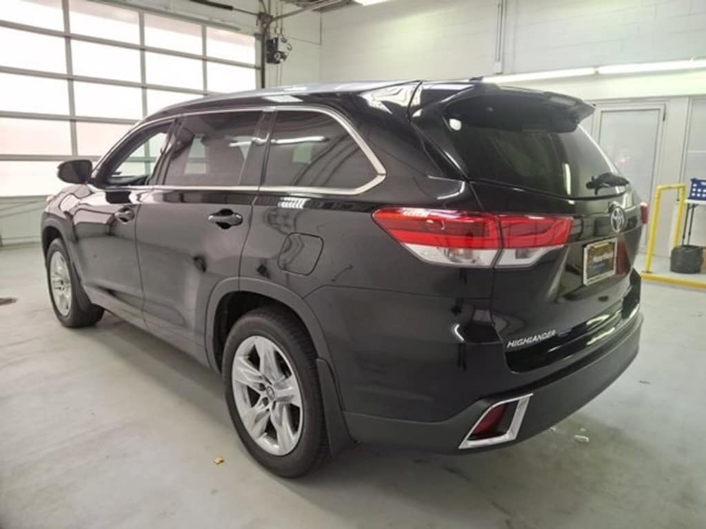 Used 2019 Toyota Highlander Limited SUV