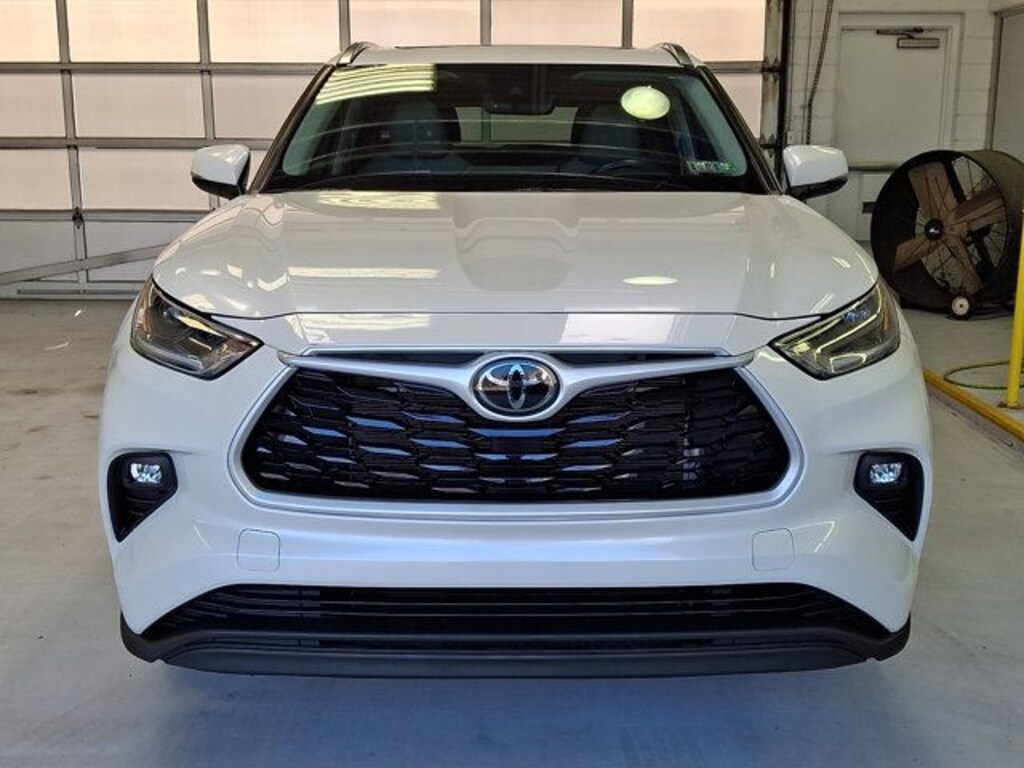 Used 2021 Toyota Highlander XLE SUV