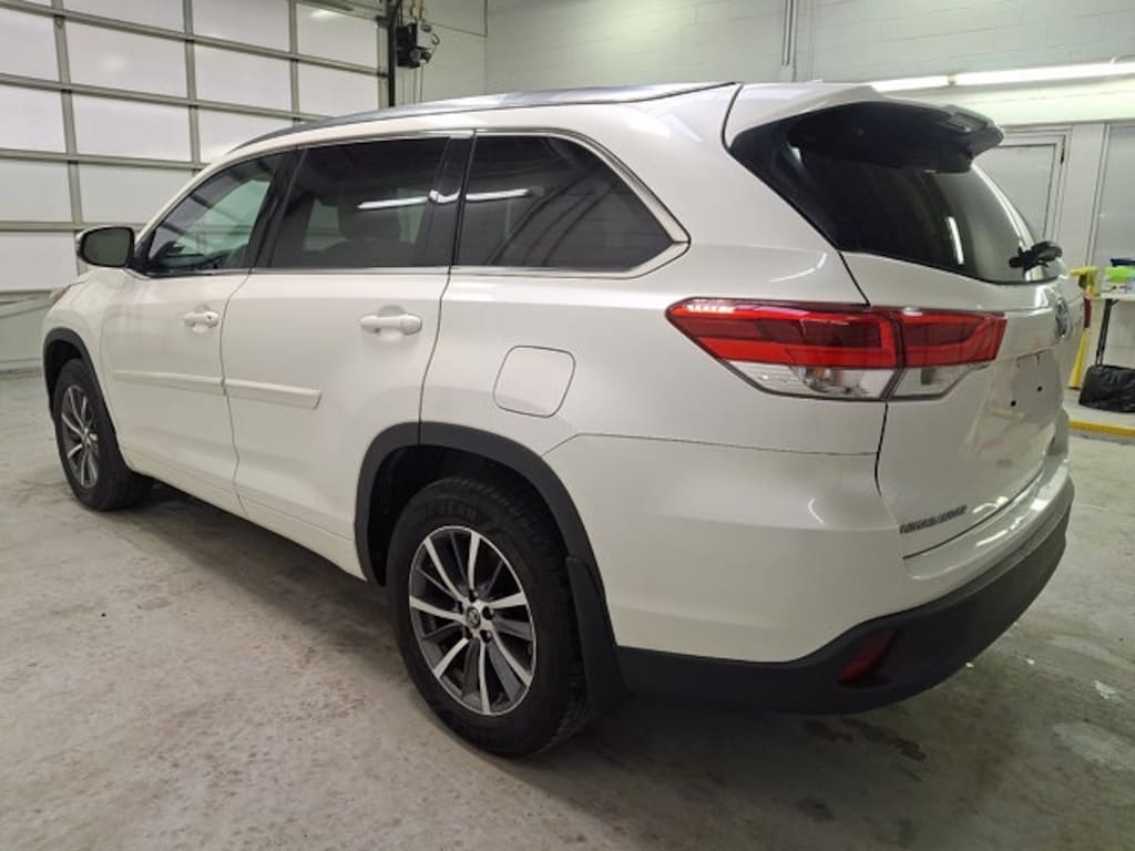 Used 2018 Toyota Highlander XLE SUV
