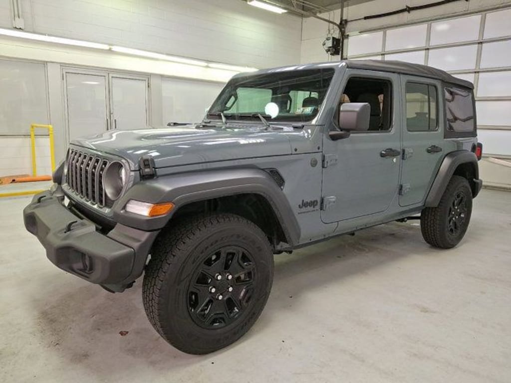 Used 2025 Jeep Wrangler Sport SUV