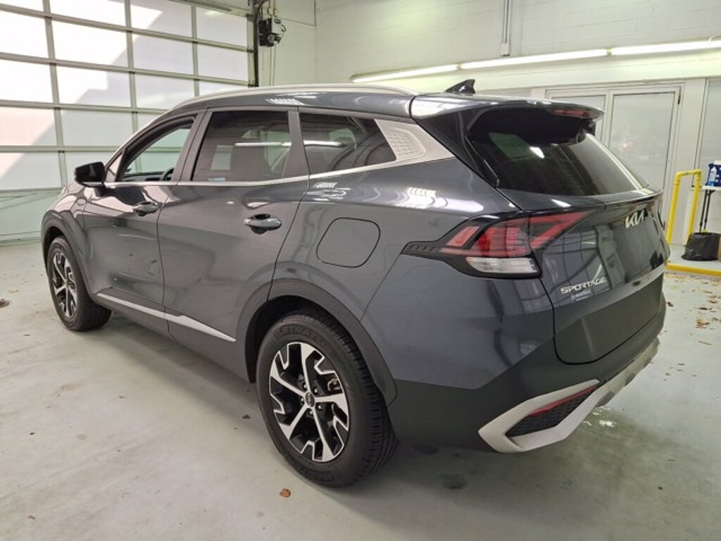 Used 2024 Kia Sportage EX SUV