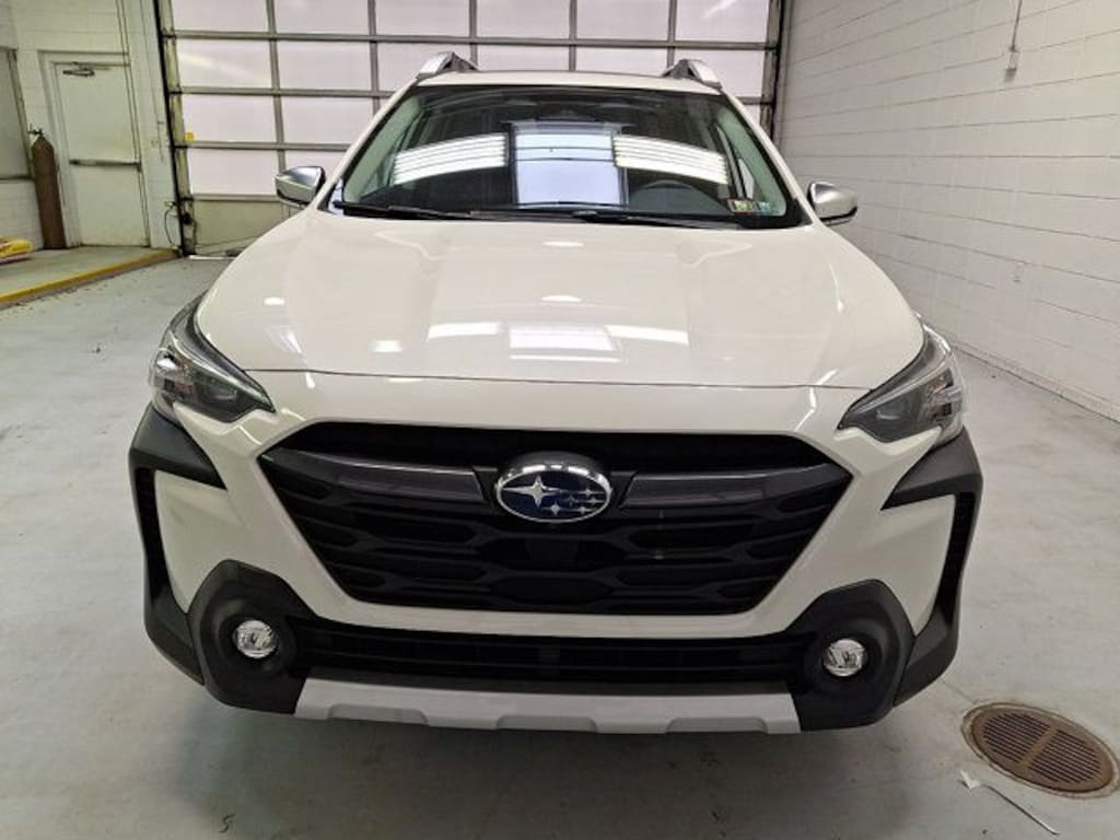 Used 2023 Subaru Outback Touring SUV