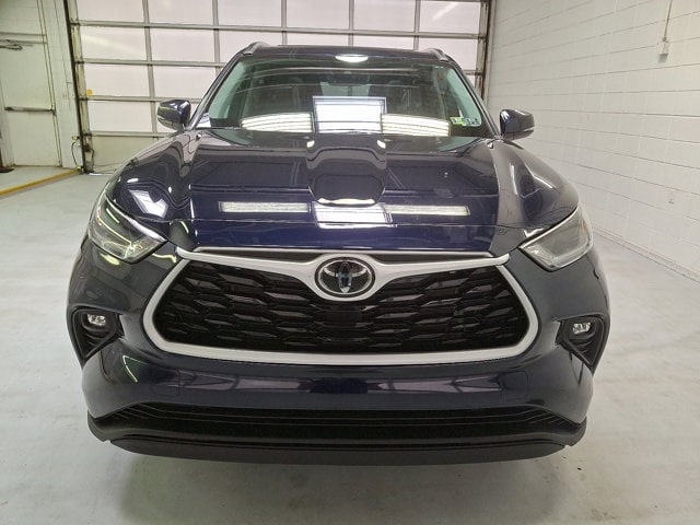 Used 2021 Toyota Highlander XLE with VIN 5TDGZRBH2MS109185 for sale in Wilkes Barre, PA