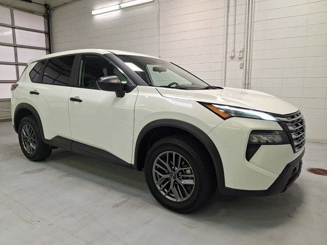 2024 Nissan Rogue S AWD's photo