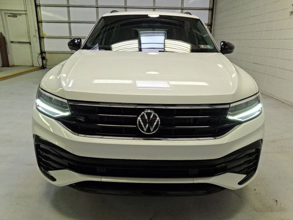 Used 2023 Volkswagen Tiguan 2.0T SE R-Line Black SUV