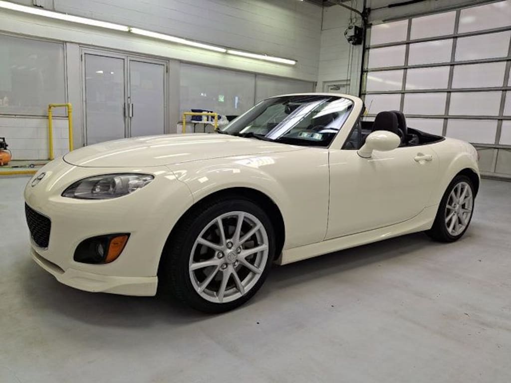 Used 2009 Mazda Miata Touring Convertible
