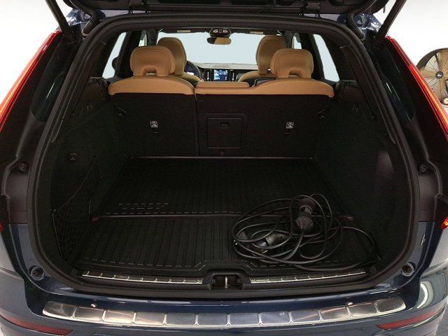 2025 Volvo XC60 Ultra - Photo 24