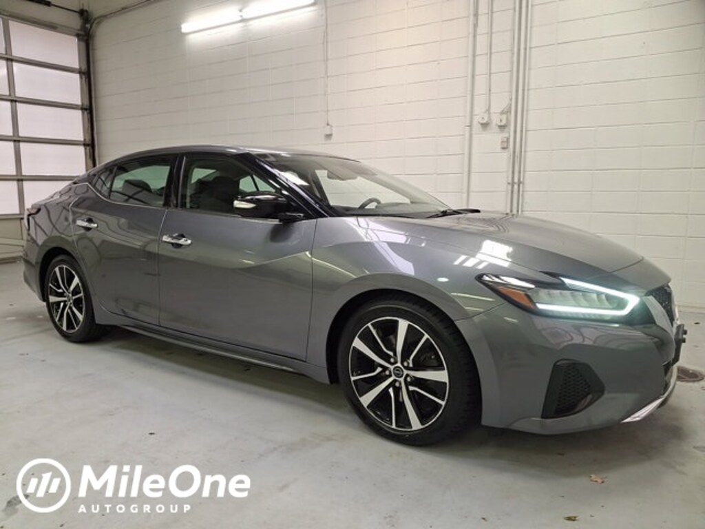 Used 2023 Nissan Maxima SV Sedan