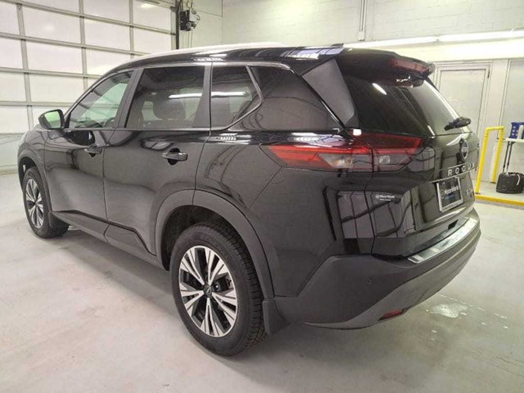 Used 2023 Nissan Rogue SV SUV