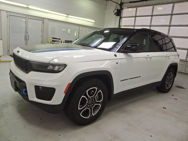 2024 Jeep Grand Cherokee Trailhawk 4xe photo 3