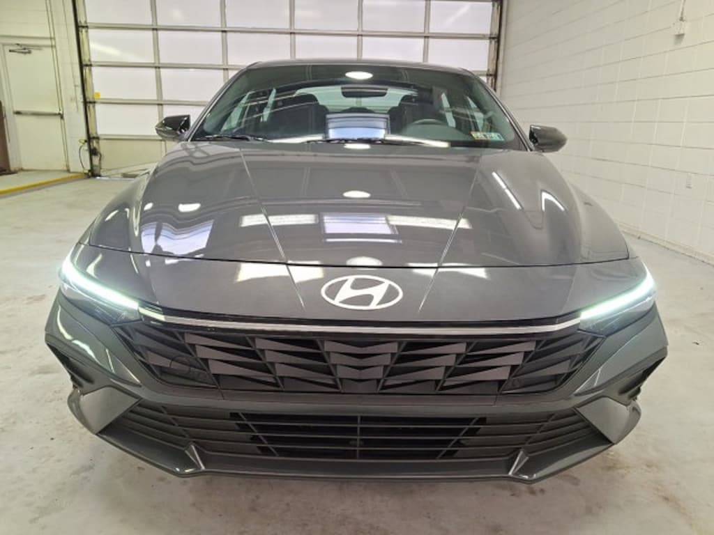 Used 2025 Hyundai Elantra SEL Sport Sedan