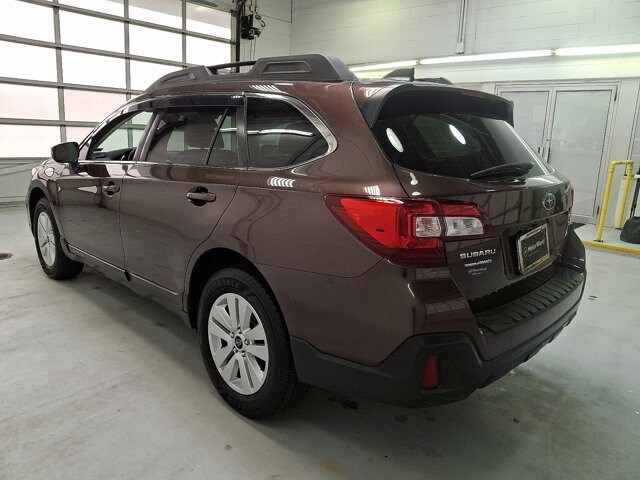 2019 Subaru Outback 2.5i Premium photo 4