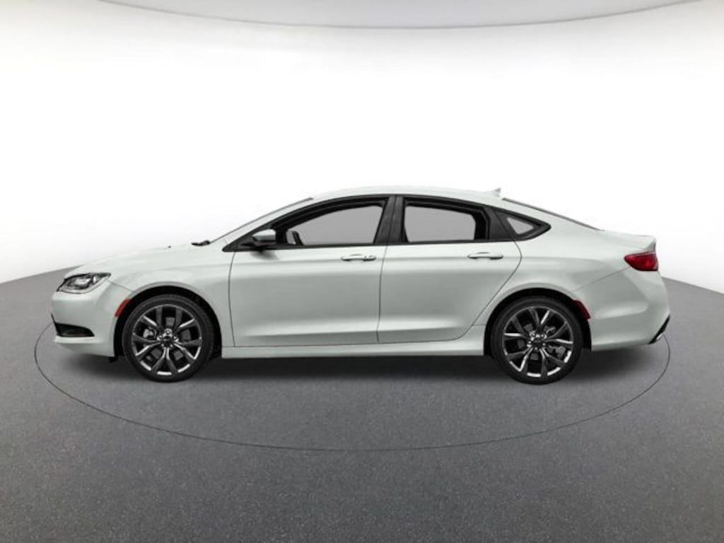 Used 2015 Chrysler 200 S Sedan