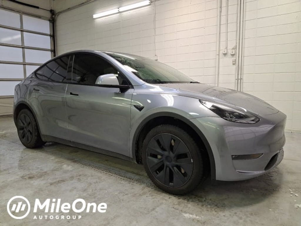 Used 2025 Tesla Model Y Long Range SUV