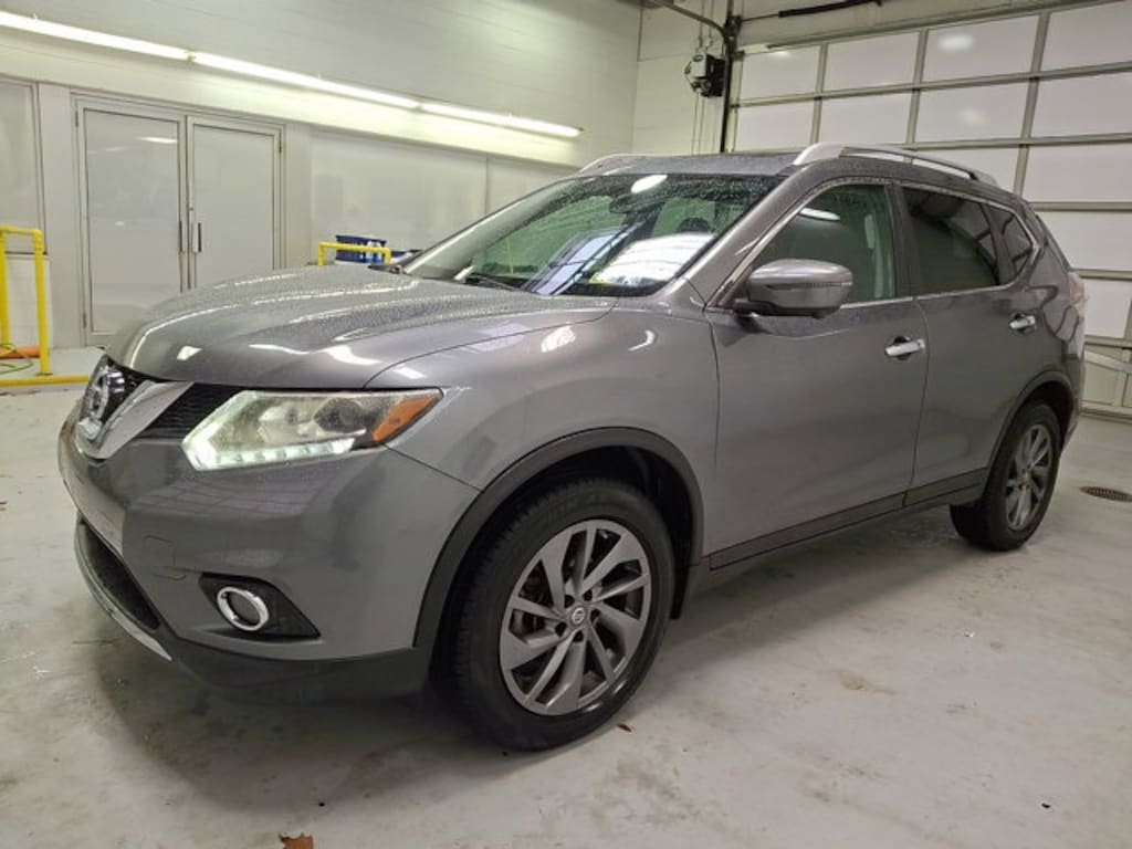 Used 2016 Nissan Rogue SL SUV