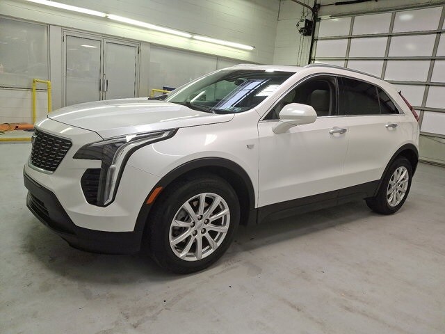 2022 Cadillac XT4 Luxury photo 3