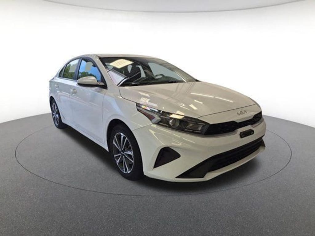 Used 2024 Kia Forte LXS Sedan