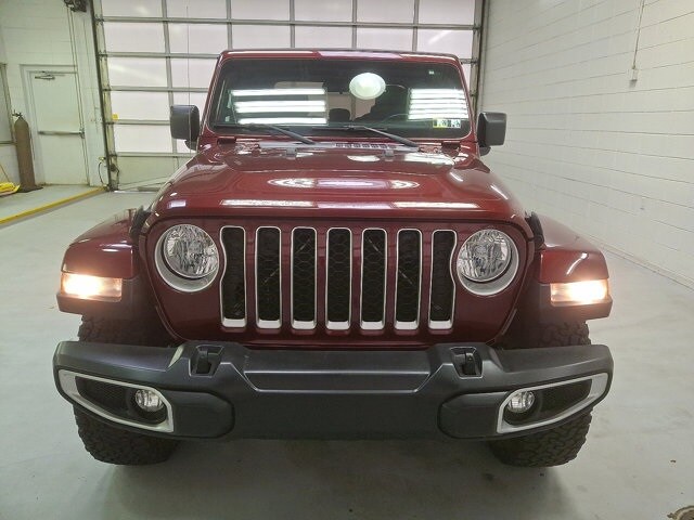 2021 Jeep Gladiator Overland photo 2