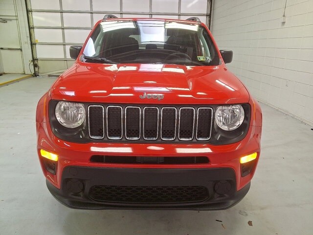 2019 Jeep Renegade Sport photo 2