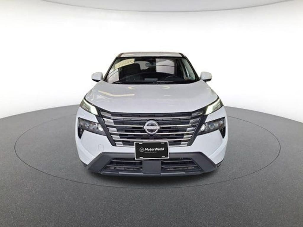 Used 2025 Nissan Rogue SV SUV