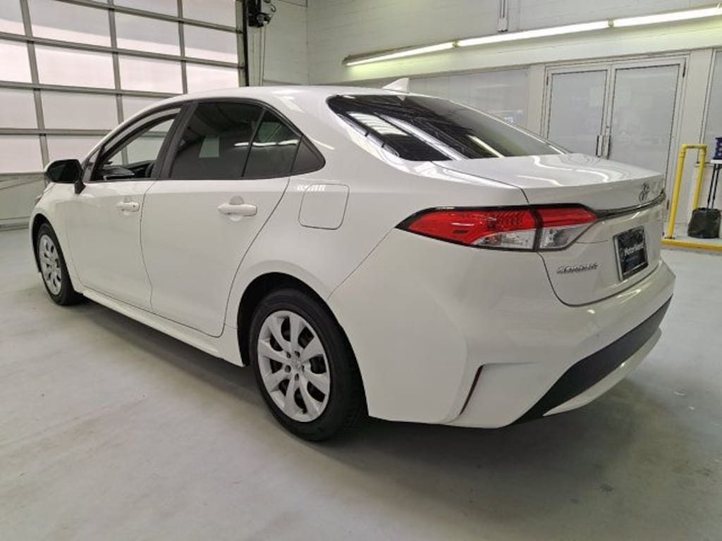 Used 2020 Toyota Corolla LE Sedan