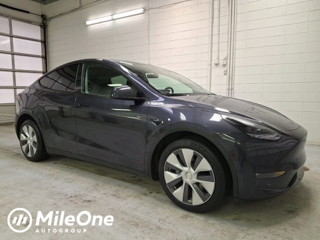 Used 2024 Tesla Model Y Long Range SUV