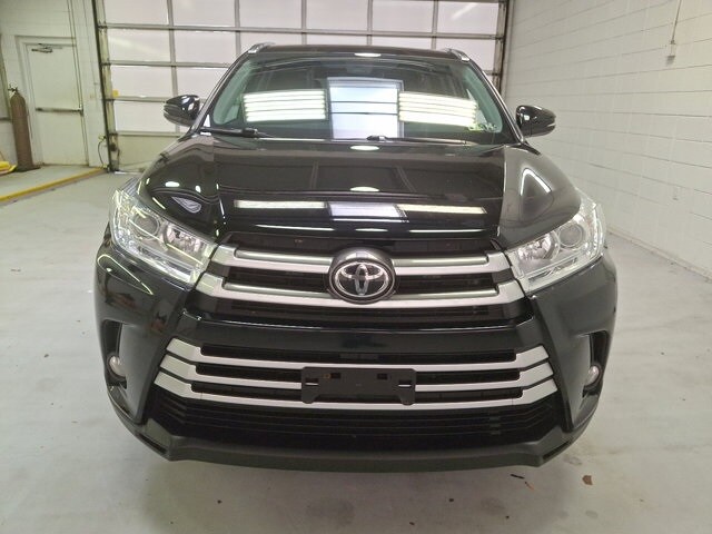 2019 Toyota Highlander XLE photo 2