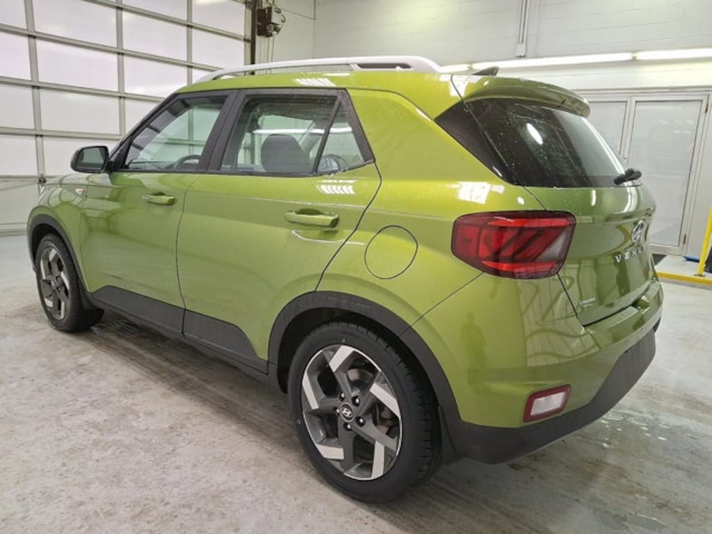Used 2022 Hyundai Venue SEL SUV