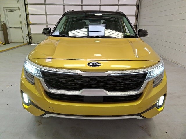 2021 Kia Seltos SX photo 2