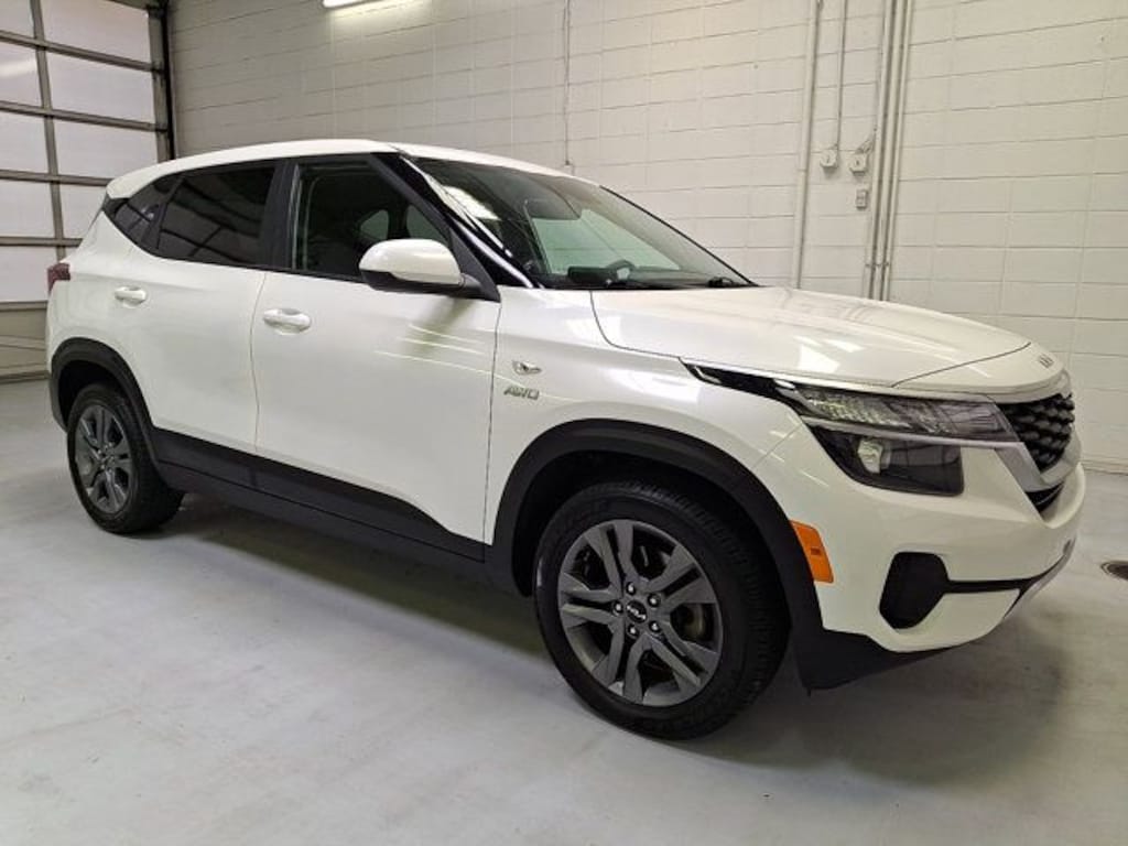 Used 2023 Kia Seltos LX SUV