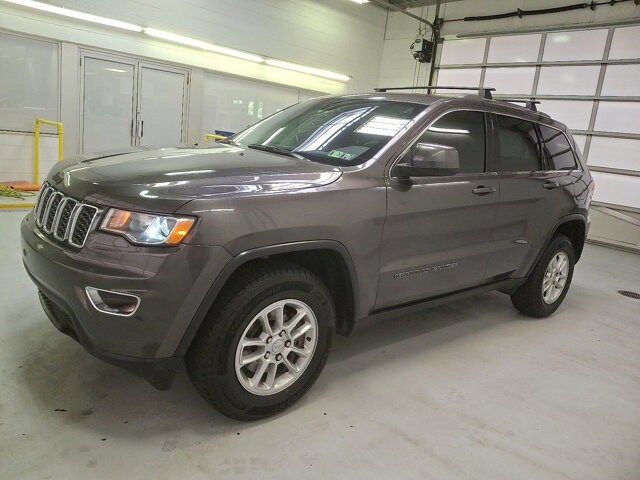 2018 Jeep Grand Cherokee Laredo E photo 3