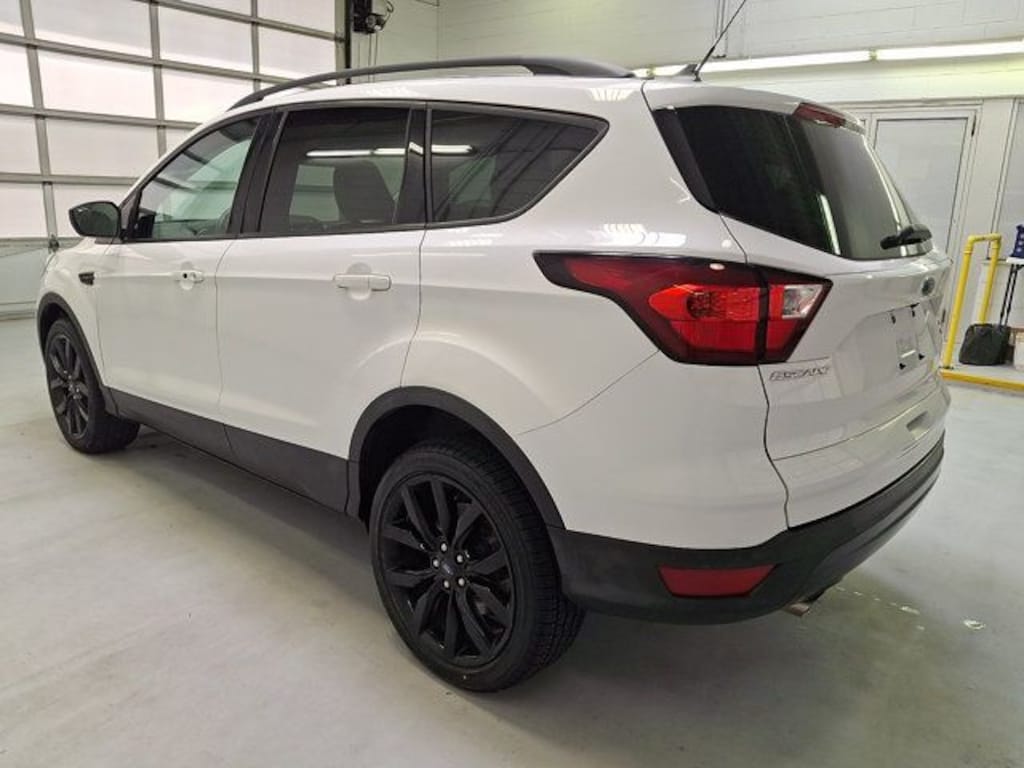 Used 2019 Ford Escape SE SUV