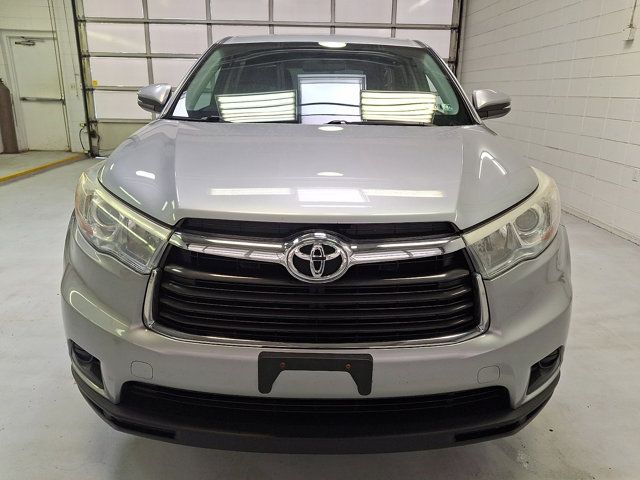 Used 2015 Toyota Highlander LE Plus with VIN 5TDBKRFH6FS202206 for sale in Wilkes-Barre, PA