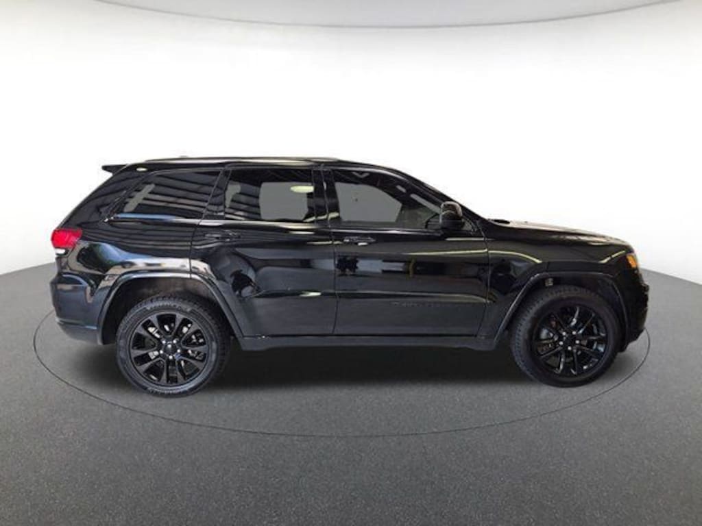 Used 2020 Jeep Grand Cherokee Altitude SUV