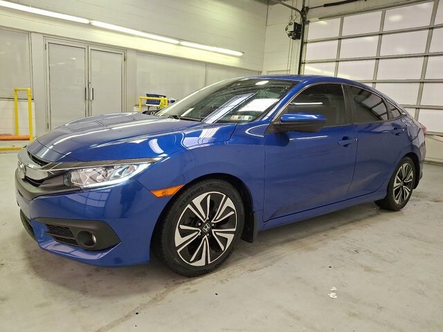 2017 Honda Civic EX-T photo 3