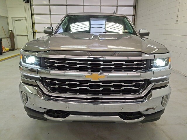 2017 Chevrolet Silverado 1500 LTZ photo 2