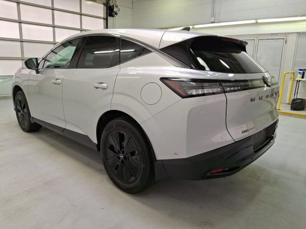 Used 2025 Nissan Murano SV SUV