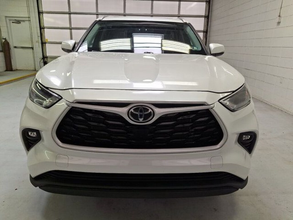 Used 2022 Toyota Highlander XLE SUV