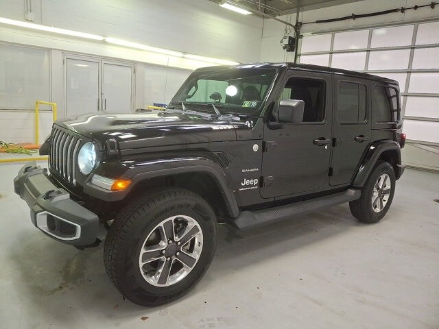 2023 Jeep Wrangler Sahara photo 3
