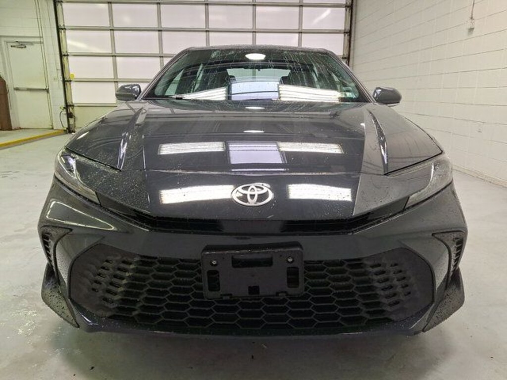 Used 2025 Toyota Camry SE Sedan