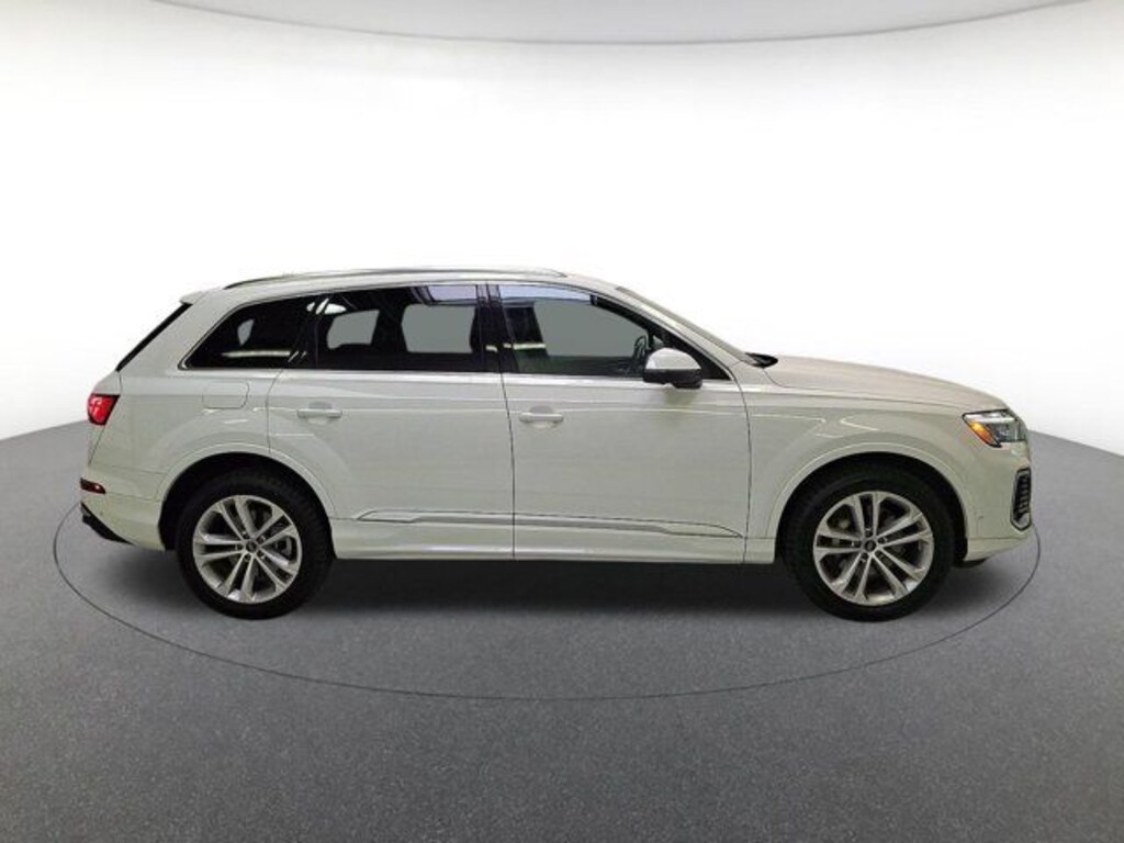 Used 2025 Audi Q7 55 Premium Plus SUV